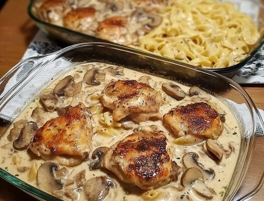Kremowy Kurczak z Pieczarkami i Tagliatelle – Szybki i Pyszny Obiad
