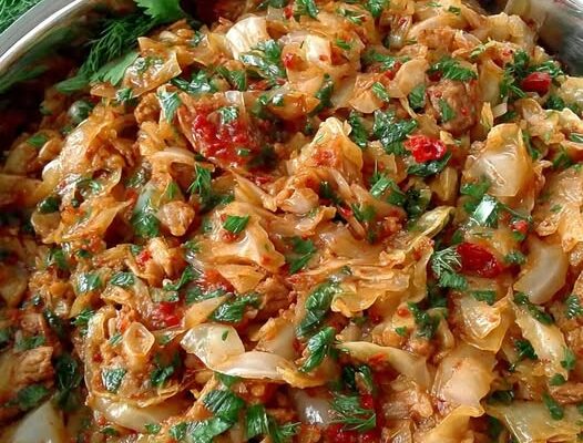 🥬 Kapusta Smaczniejsza Niż Mięso – Chrupiące Kotleciki z Kapusty, Które Znikają z Talerza!