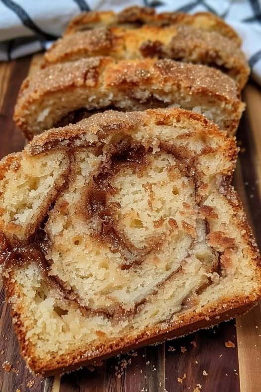 Miękki chleb cynamonowy – słodki, puszysty i pełen aromatu